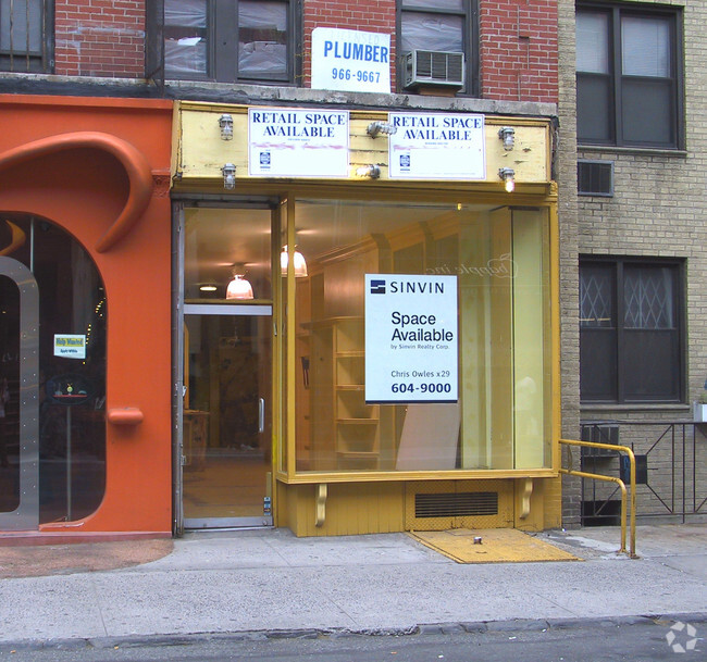 Building Photo - 436-442 W Broadway
