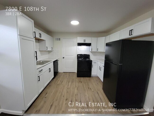 Foto del edificio - 7800 E 108th St