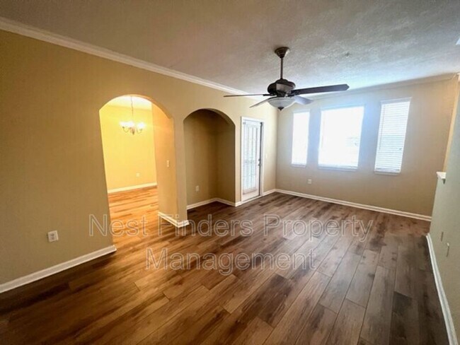 Foto del edificio - 10075 Gate Pkwy N