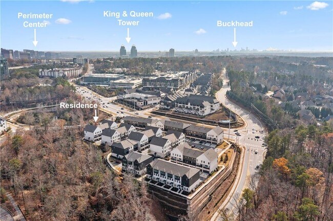 Foto del edificio - 6529 Beacon Dr