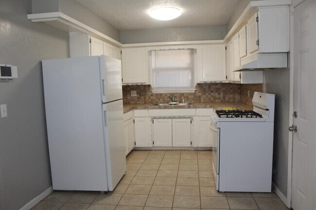 Foto del edificio - 3036 SE 20th St