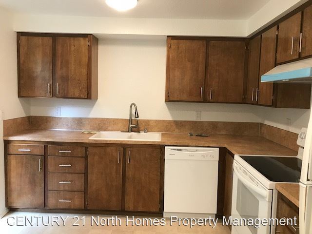Foto del edificio - 2 br, 1.5 bath House - 12324 51st Ave SE #A