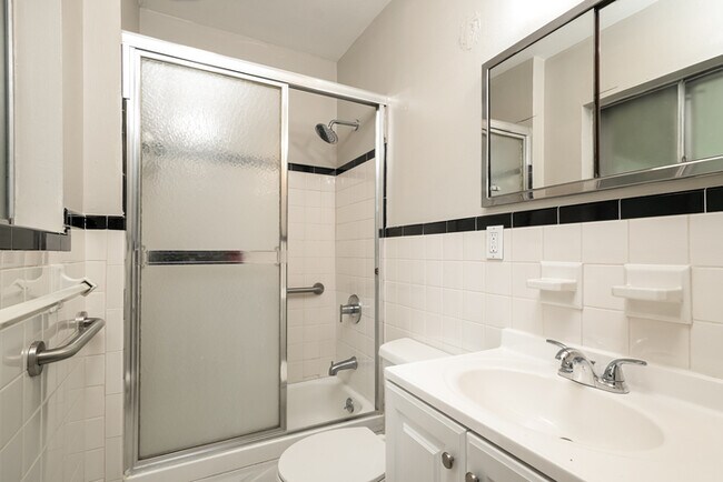 Foto del edificio - Fantastic 3bd/2ba home! Let yourself in!