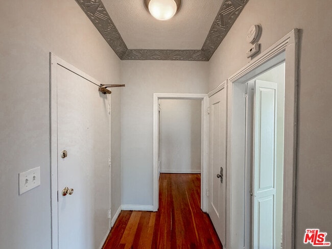 Foto del edificio - 1314 Hayworth Ave