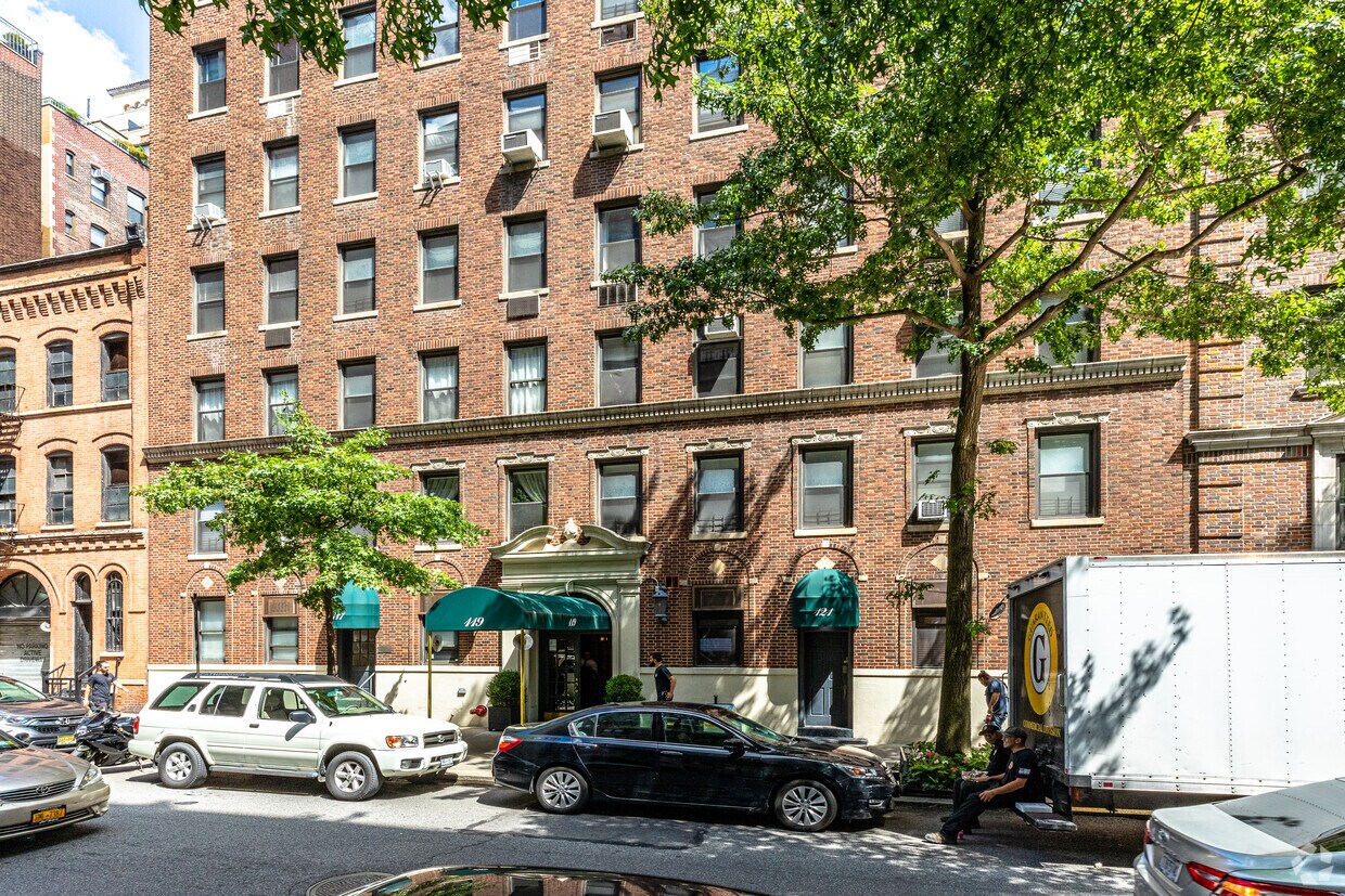Primary Photo - 119-121 E 84th St