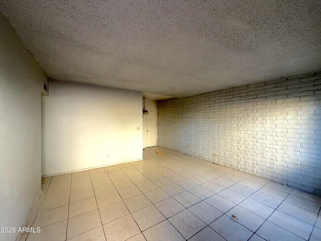 Foto del edificio - 433 W Ray Rd