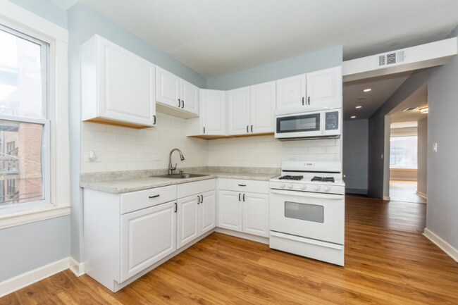 Foto del edificio - 3414 W Potomac Ave