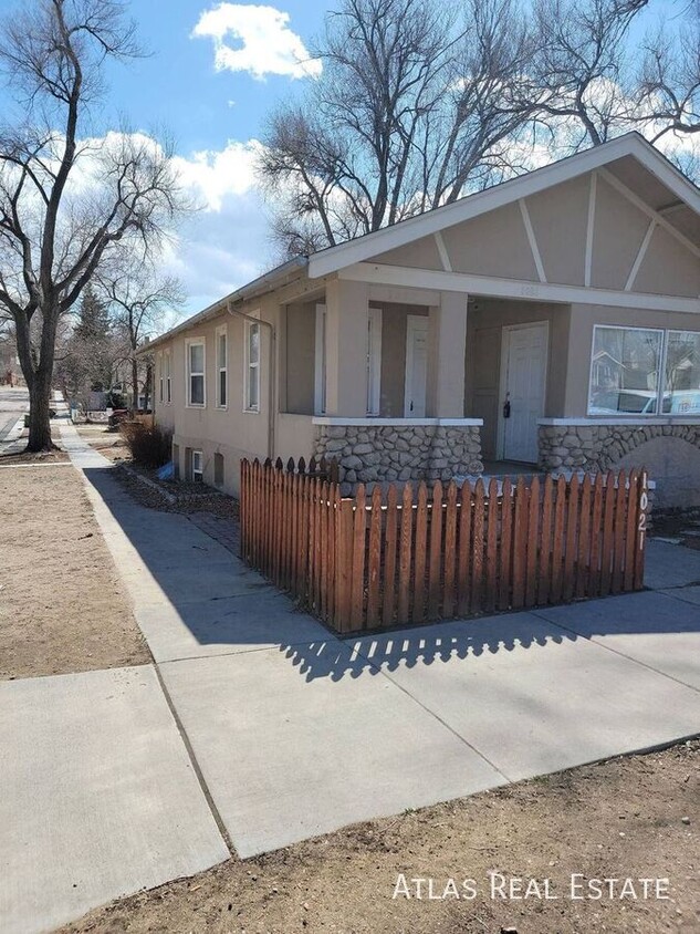 Primary Photo - Single Family Style Unit with side-yard an...