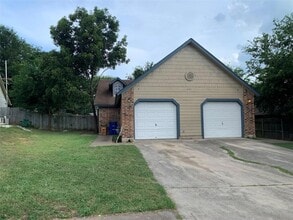 Building Photo - 9105 Sanger Dr