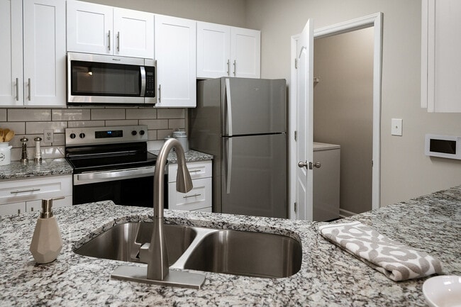 Building Photo - Abberly Green Apartment Homes