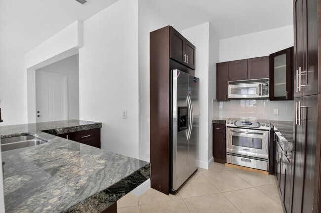 Foto del edificio - 2515 Venetian Ct