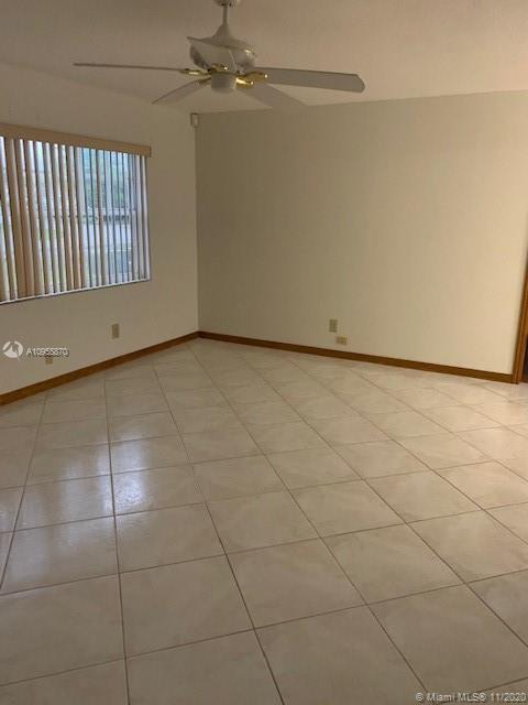Building Photo - 3580 SW 70th Ave