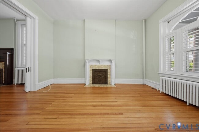 Building Photo - 1527 Grove Ave