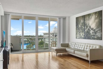 Building Photo - 5599 Collins Ave