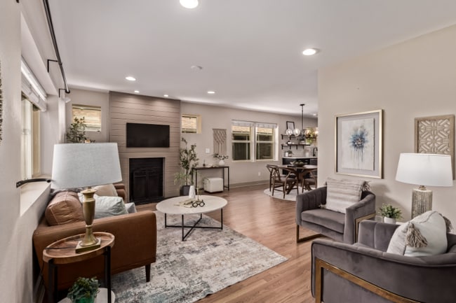 Photo - 3208 Fillmore St House