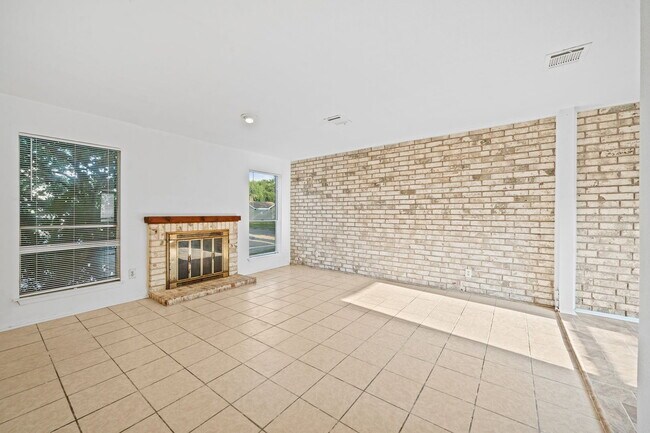Foto del edificio - 6463 Cambridge Glen Ln