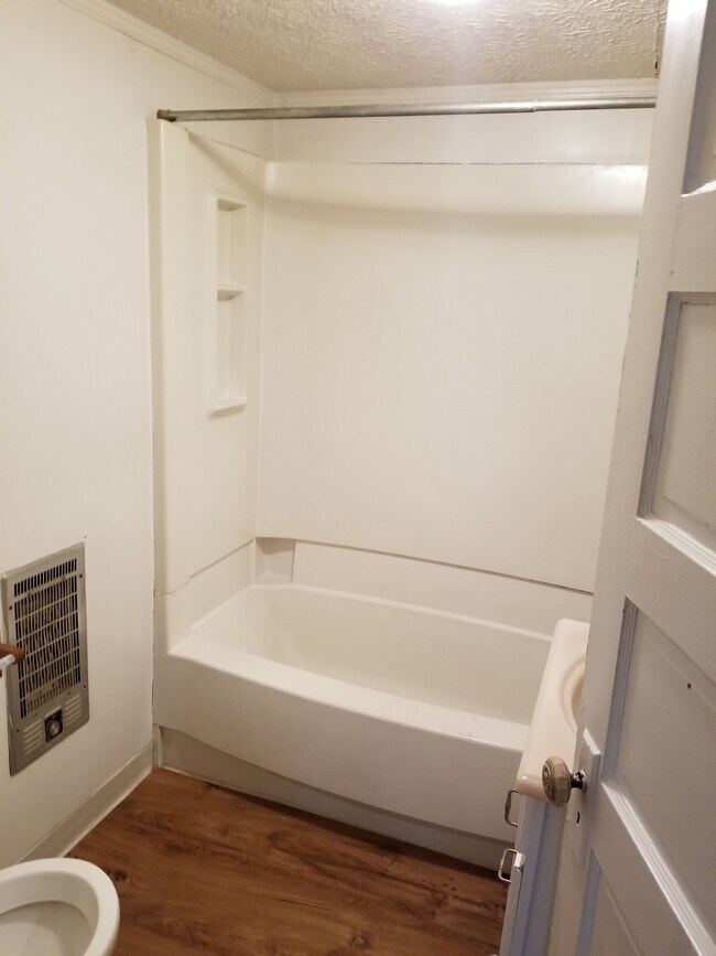 Foto del edificio - 493 W Pennsylvania Ave