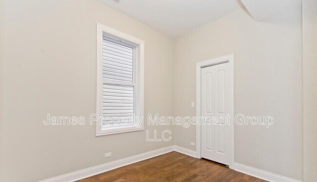 Building Photo - 827 N Francisco Ave