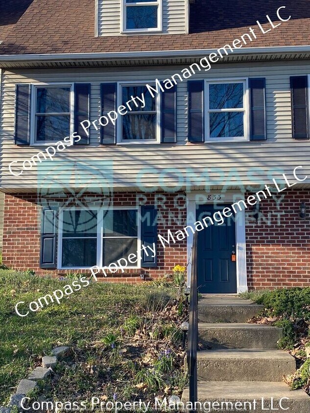 Primary Photo - $1595 - 2 Bedroom, 1.5 Bath Row Home - Lan...