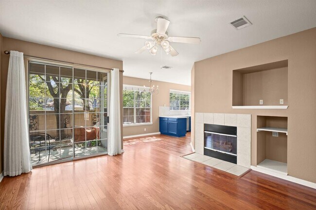 Building Photo - 8518 Cahill Dr