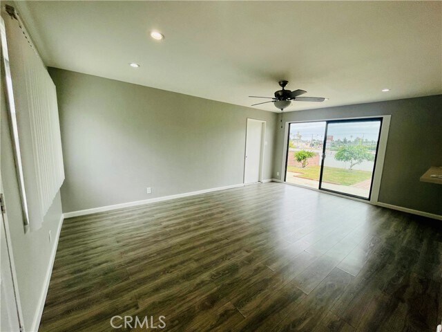Foto del edificio - 1718 W 247th Pl