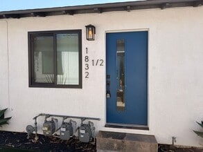 Building Photo - 1830-36 Newton Ave