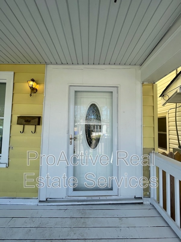 Photo - 815 W 34th St House