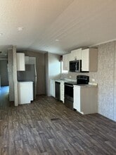 Building Photo - 625 Cane Creek Rd