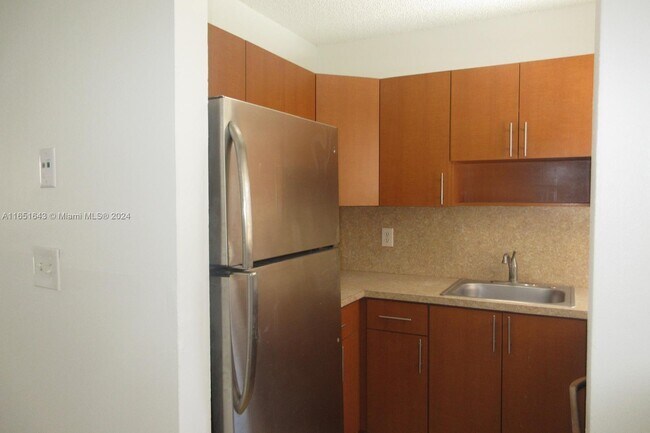 Building Photo - 5461 W 24th Ave