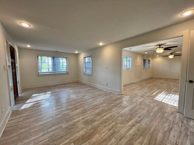 Foto del edificio - 3 Bed | 2 Bath Single Family Home