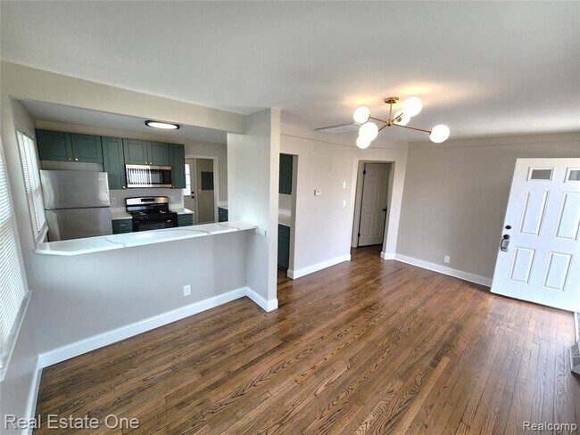 Foto del edificio - 628 E Jarvis Ave