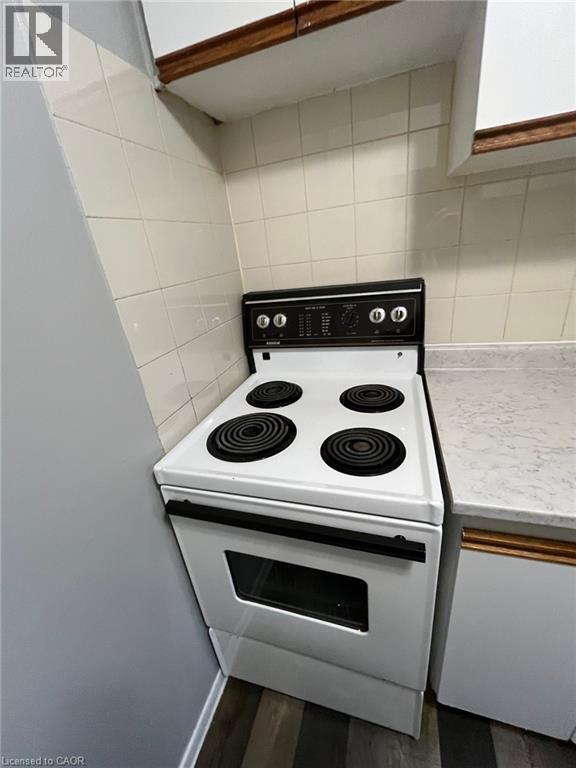 Photo du bâtiment - 1200 Courtland Ave E