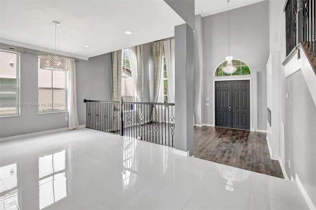 Foto del edificio - 4916 SW 162nd Ave