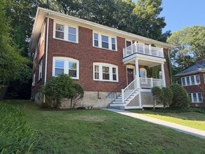 Building Photo - 61 Westchester Rd