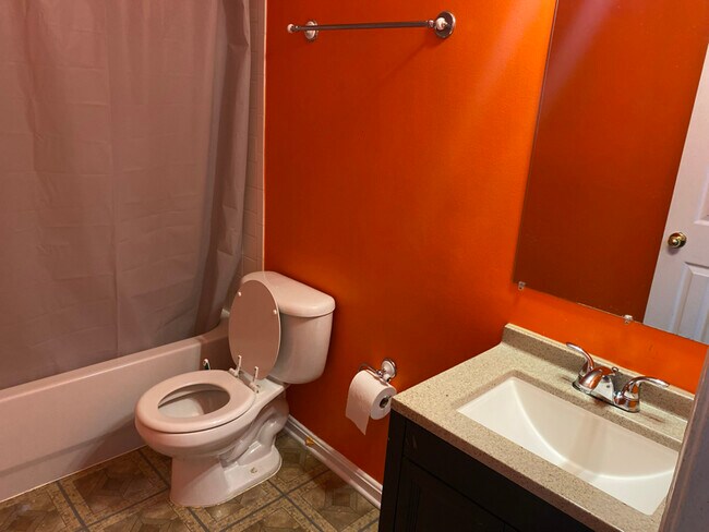 Foto del edificio - 322 Kirby St