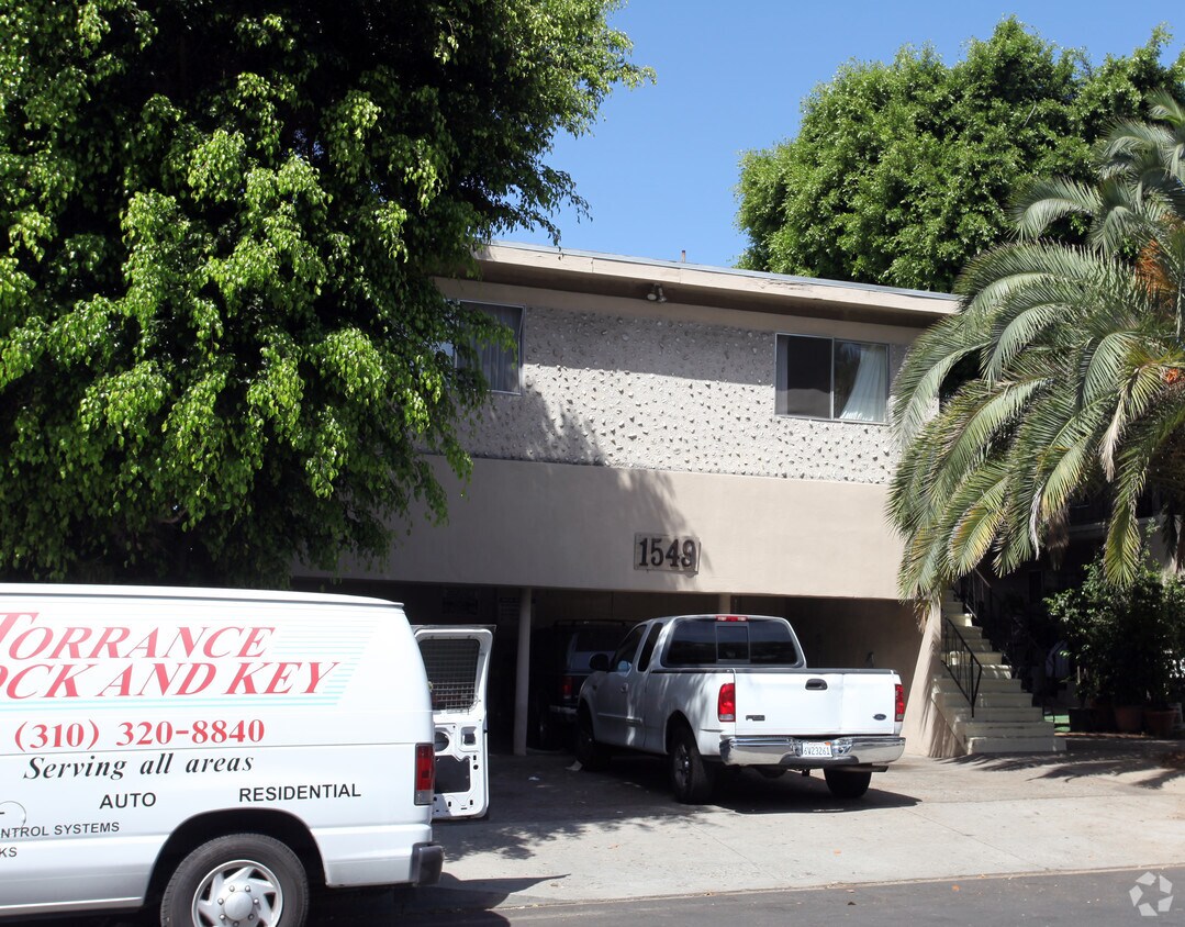 Building Photo - 1549 Armacost Ave