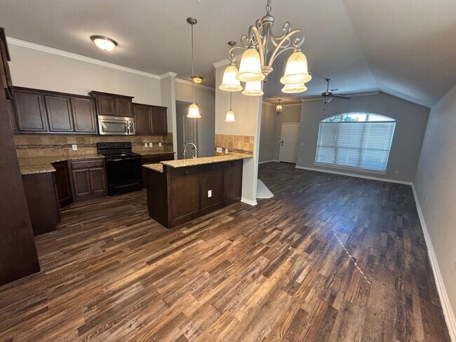 Foto del edificio - 520 Sperry Dr