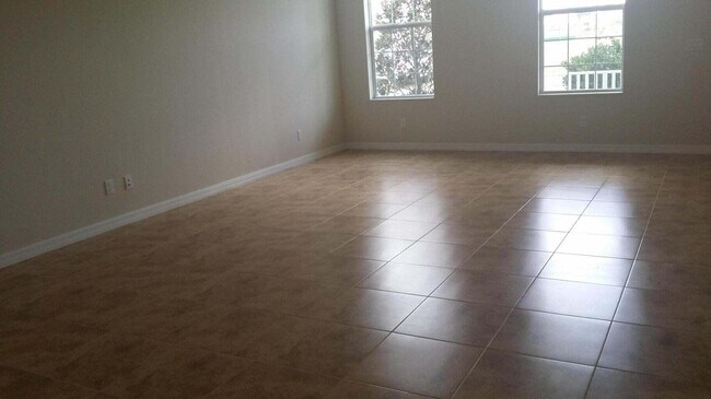 Foto del edificio - 1180 Turnbridge Dr