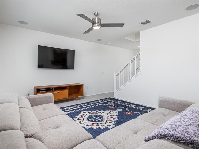 Building Photo - 7106 Summer Tanager Dr