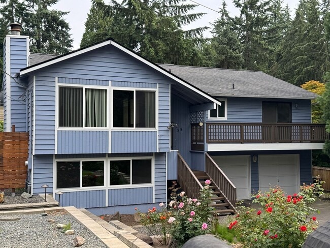 Quiet, N.Seattle neighborhood - duplex - Quiet, N.Seattle neighborhood - duplex Apartment