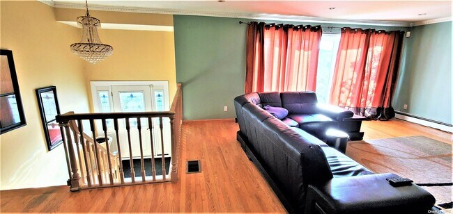 Foto del edificio - 758 Turf Rd
