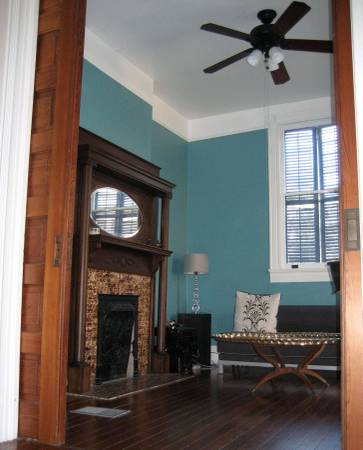 LR to parlor - 821 Valmont St