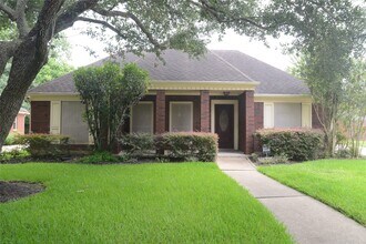 Building Photo - 2939 Rimrock Dr