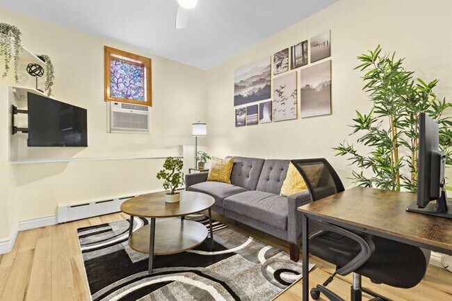 Foto del edificio - 137 W 15th St