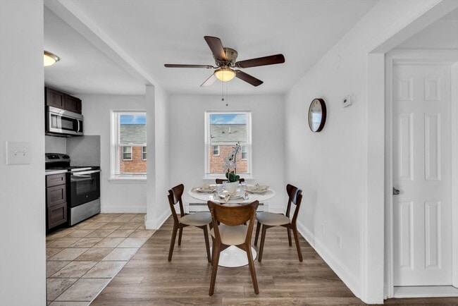 Foto del edificio - Maple Court Apartments