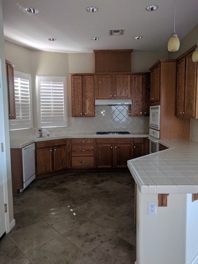 Building Photo - 1439 Horizon Ln