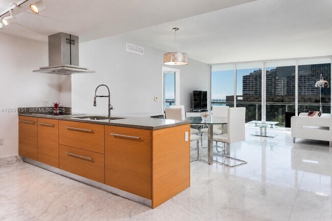 Foto del edificio - 495 Brickell Ave