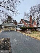 Building Photo - 927 Hamilton St