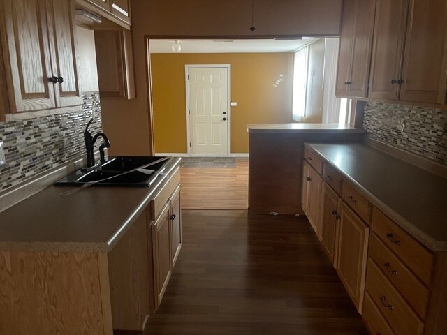 Building Photo - 1101 Briarcliff Dr