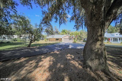 Foto del edificio - 1250 Riverbend Dr